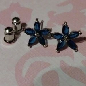 Sapphire flower studs